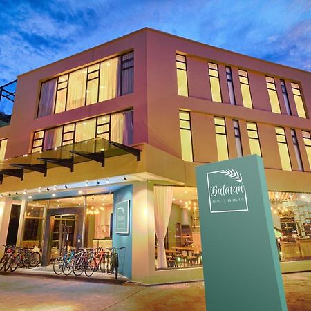 Bulatan Hostel Tanjong Aru Esterno foto