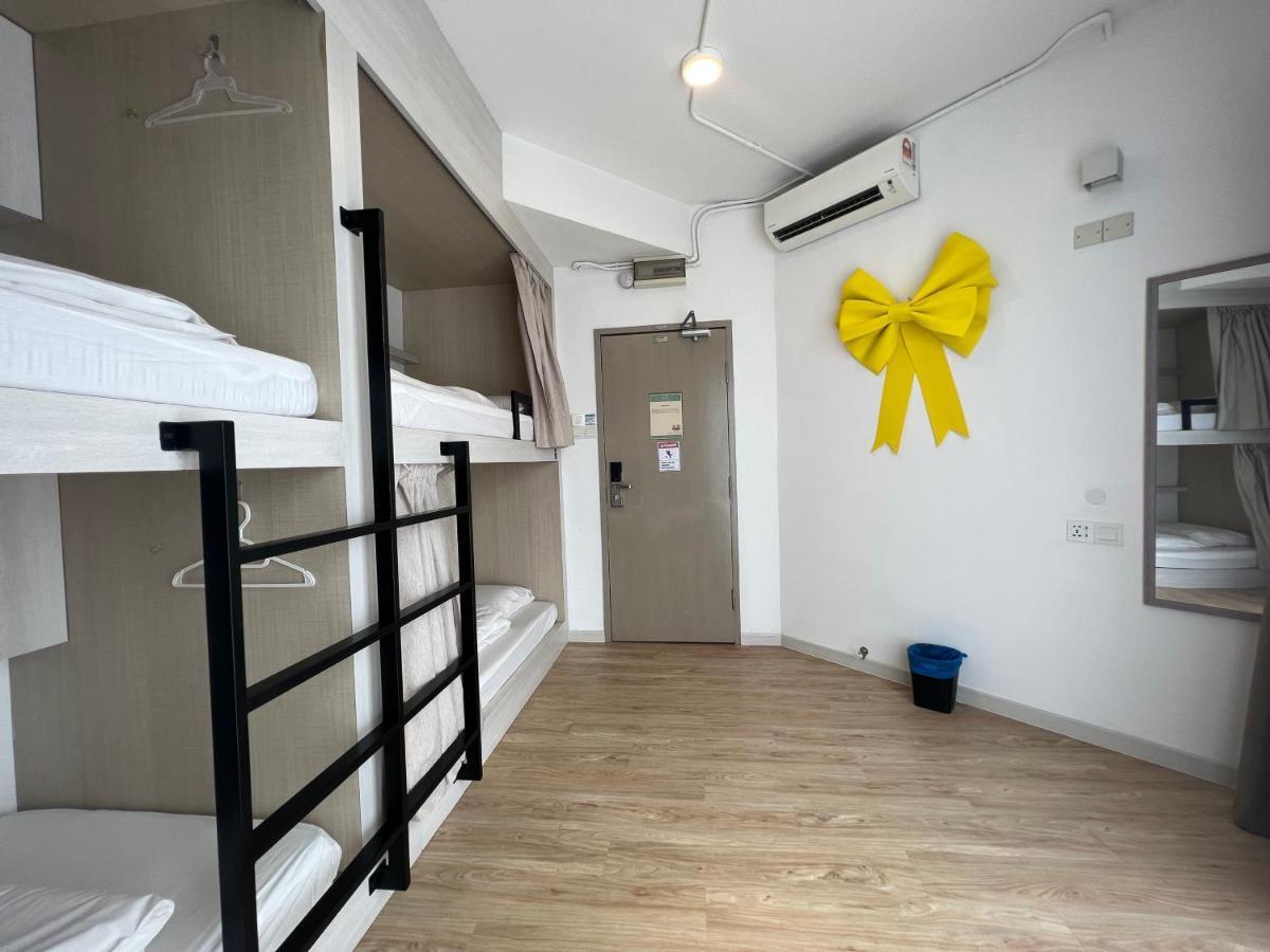 Bulatan Hostel Tanjong Aru Esterno foto